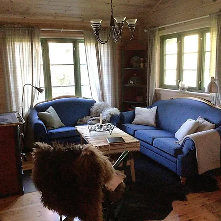 6 Person In Feriehus Vatnestrom